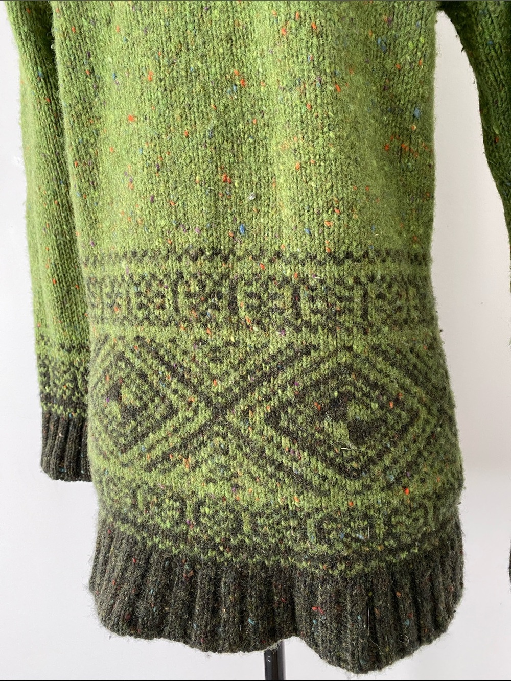 Aran Crafts Green Patterned Wool Hooded Zip Cardigan Ireland Made Sz XS Keltic - Picture 9 of 11